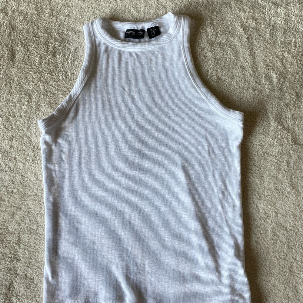 White ribbed tank🤍